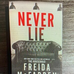 Never Lie by Freida McFadden Book
